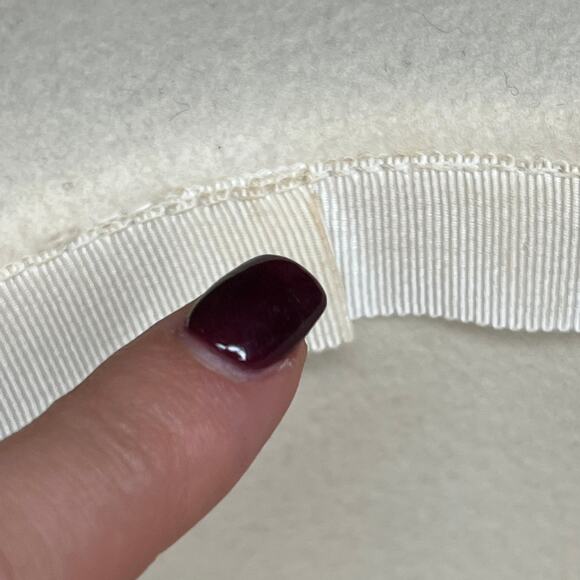 Vintage Women's White black Wool Hounds Tooth Gold Buttons Sequins Hat Size One - Picture 5 of 7